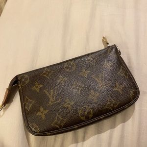 Louis Vuitton Mini Pochette Accessoires